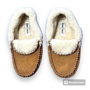 Minnetonka Moccasin Slippers